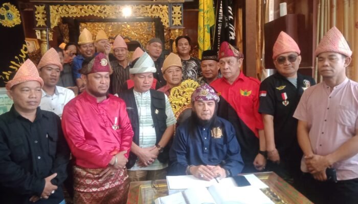 Sultan Iskandar Mahmud Badaruddin : ‘Tepung Tawar’ di Palembang Berlaku Untuk Person To Person, Bukan Berlaku Untuk Warga Sumsel