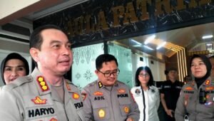 Polisi Kejar Mantan Anggota DPRD Kota Palembang Penusuk Mantan Isteri