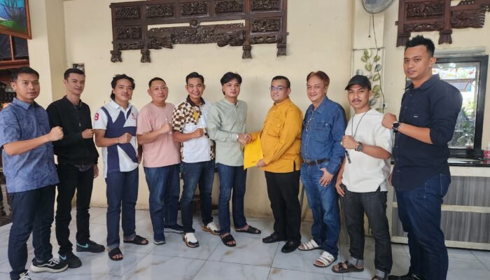 Deri Andika Resmi Terima SK Ketua Carateker KNPI Sumsel