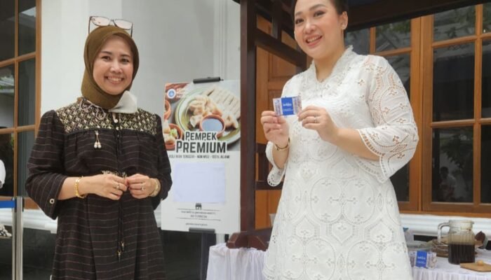 Pempek, Kuliner Khas Palembang Hadir di Open House Wali Kota Medan