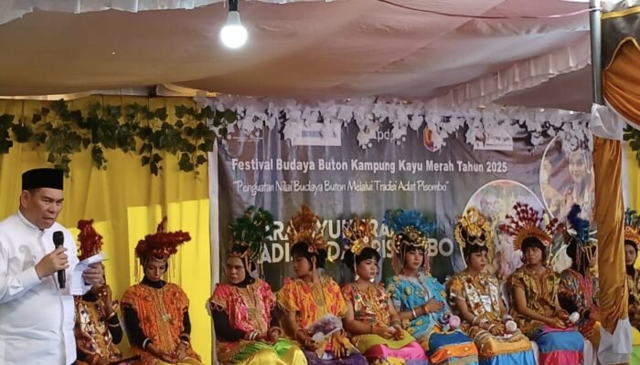 Bupati Samaun Dahlan : Festival Budaya Buton Sejalan Dengan Visi Pemerintah Dalam Melestarikan Adat dan Budaya di Fakfak