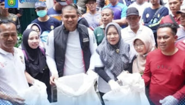 Wakil Walikota Prabumulih dan Ketua DPRD bersama TP PKK Peringati HPSN dengan ini