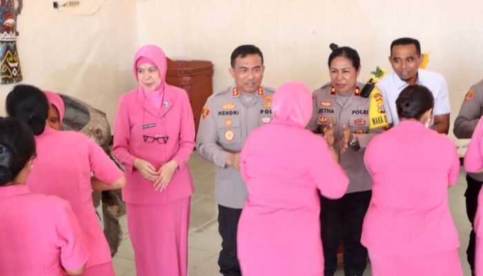 Gelar Halal Bihalal, Kapolres Fakfak Ingatkan Personil Jalankan Tugas Dengan Ikhlas dan Profesional