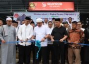 Gubernur Herman Deru dan Wagub Cik Ujang Doakan Rumah Makan Seafood Demang Membawa Berkah