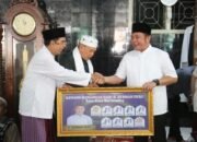 Gubernur Herman Deru Safari Sholat Jumat di Masjid Raudhatul Jannah Ario Kemuning