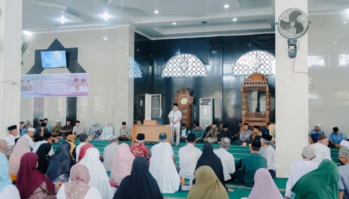 Wakil Bupati Solok H. Candra, S.Hi Buka Kegiatan Manasik Haji Bagi Calon Jamaah Haji Tahun 2025 se-Kabupaten Solok