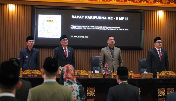 Wali Kota Ratu Dewa Hadiri Rapat Paripurna Penyampaikan Pandangan Umum dari Fraksi – Fraksi