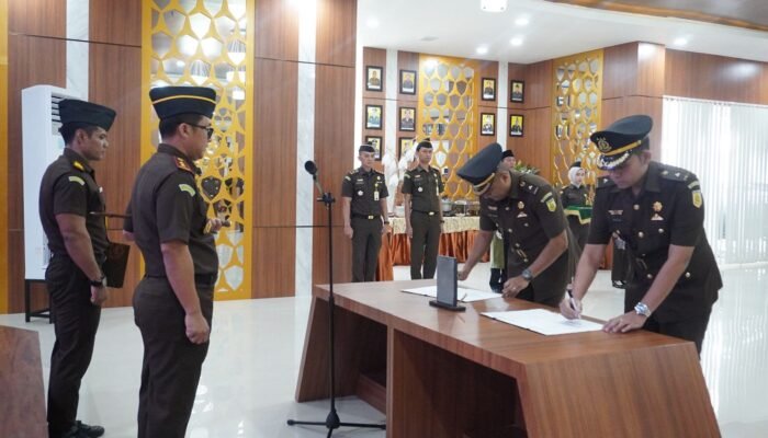 Kepala Seksi Tindak Pidana Khusus Resmi Berganti, Begini Amanat Kepala Kejari Batu