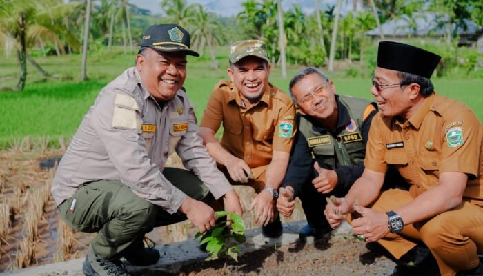Gerakan Penanaman Sejuta Pohon, Wabup Solok Apresiasi Kemenag Kabupaten Solok
