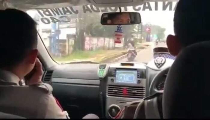 Patroli Mobile, Subdit Kamsel Ditlantas Polda Jambi Gelar Kampanye Keselamatan