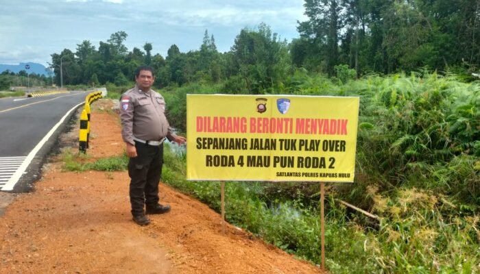 Satlantas Polres Kapuas Hulu Imbau Masyarakat Tidak Berhenti di Flyover