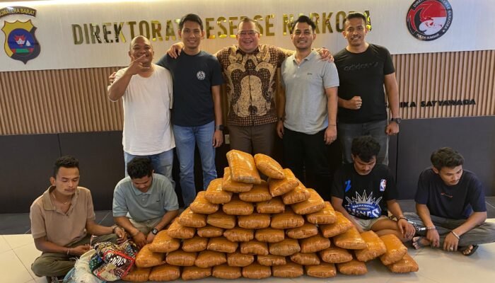 Ditresnarkoba Polda Sumbar Tangkap 4 Pemuda Terkait Narkoba, 47 Paket Besar Ganja Disita