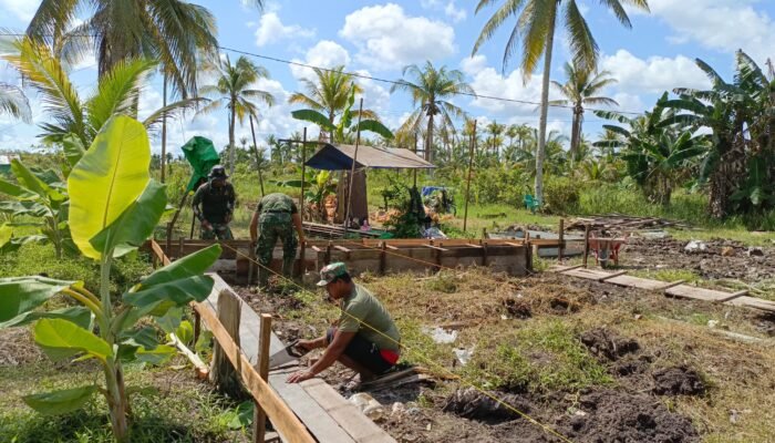 Kodim Mempawah Bangun RTLH Milik Warga