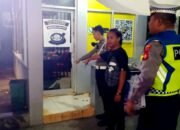 ‘Ogah’ Ditilang, Pengendara Motor Ngamuk Pecahkan Kaca Pos Lantas Air Mancur