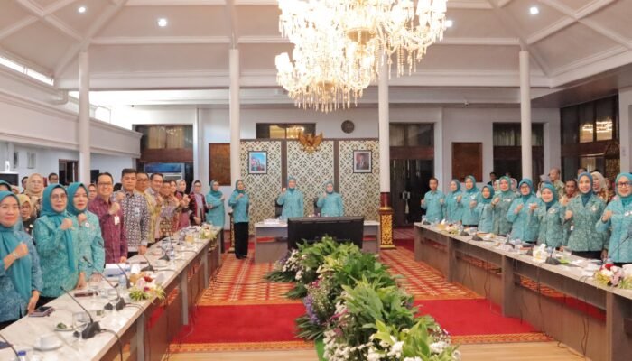 Hadiri Rakor, TP PKK Palembang Fokus Penguatan Posyandu dan Pemberdayaan Keluarga