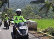 Kapolres Pekalongan Pimpin Patroli Kamtibmas ke Wilayah Lebakbarang Menggunakan Sepeda Motor