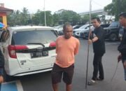 Bagong Ancam Andri Dengan Celurit dan Tombak