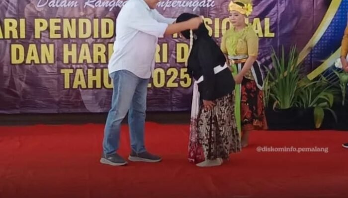 Para Seniman Tari di Pemalang Menari Tanpa Henti Selama 12 Jam, Ada Apa?