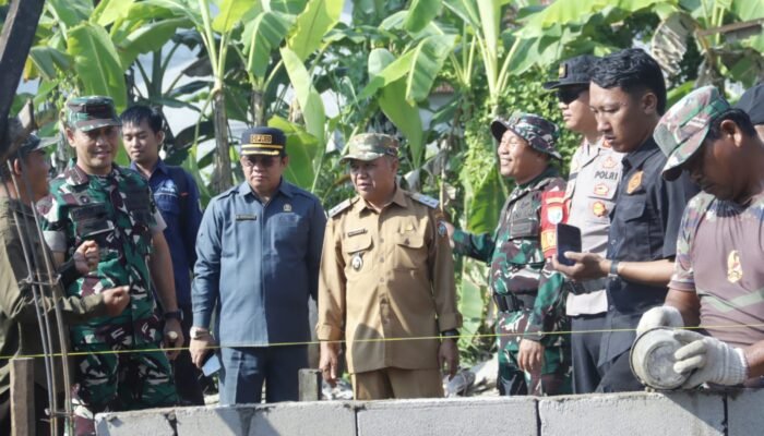 Kunjungi Pembangunan RTLH TMMD Mempawah, Wabup : Sinergi yang Membuahkan Hasil Positif