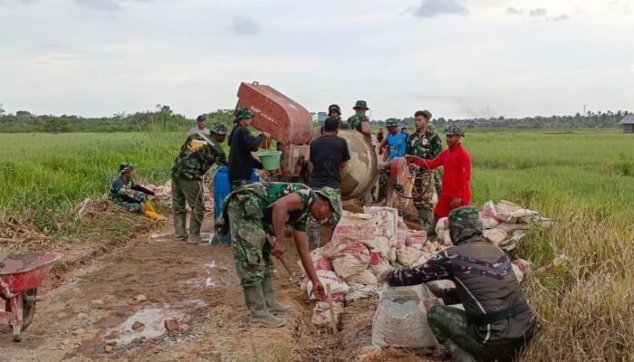 Akselerasi Pembangunan : Satgas TMMD Kejar Target Rabat Beton di Hari Keempat
