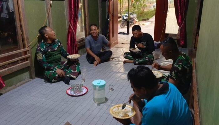 Dansatgas TMMD Ngariung Bareng Warga