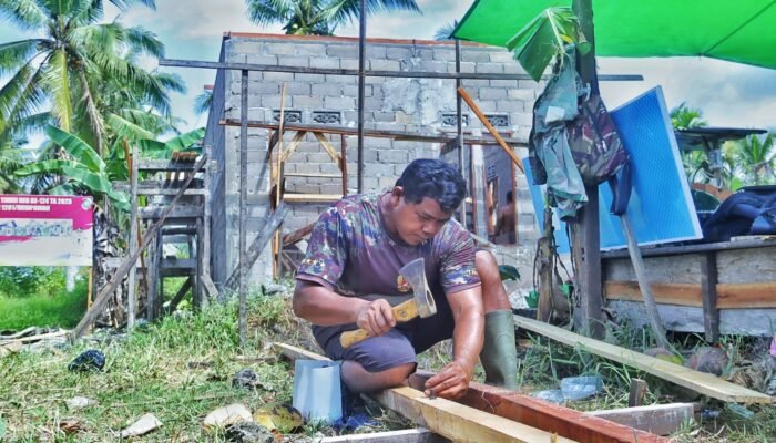 Pembangunan Ulang RTLH di Lokasi TMMD Mempawah Capai 50 Persen