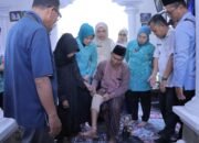 Dewi Sastrani Ratu Dewa Sambangi Kediaman Korban Tertimpa Alat Berat
