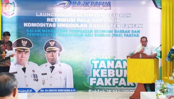 Bupati Fakfak Resmi Launching Retribusi Pala Tomandin
