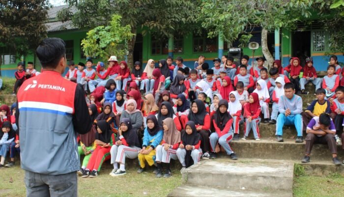 Sekolah Lestari Berdikari Dorong Generasi Muda Jadi Agen Perubahan Lingkungan