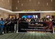 Polda Papua Barat dan Ormas di Manokwari Nobar Film Sayap Sayap Patah 2