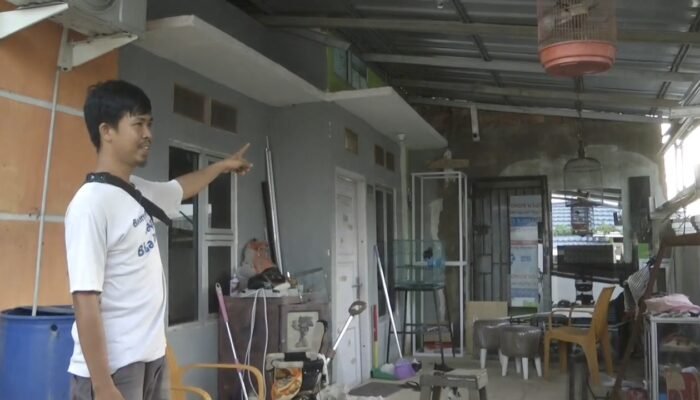 Pencuri Burung Seharga Rp 2,5 Juta di Palembang Terekam CCTV
