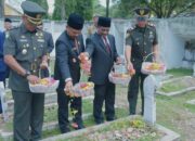 Harkitnas 117, Forkompinda Aceh Tamiang Ziarah dan Tabur Bunga di Makam Pahlawan