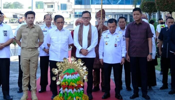 H. Bakri Sambut Wamendagri Bima Arya di Jambi, Bahas Pembangunan hingga Musrenbang RPJMD