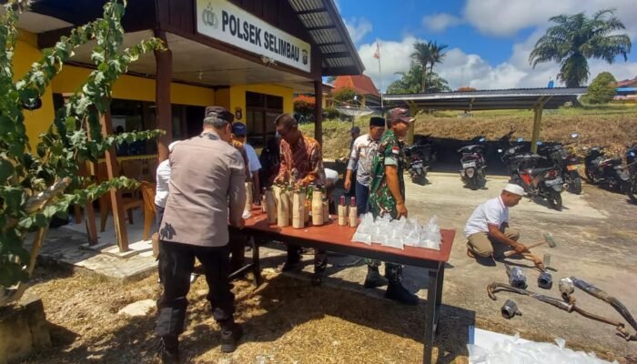 Operasi Gabungan, Polsek Selimbau Musnahkan Miras dan Knalpot Brong