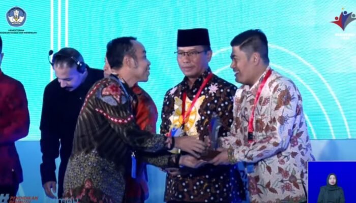 Ukir Prestasi, Disdikbud Kota Malang Raih Indeks Capaian SPM Pendidikan Terbaik