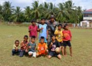 Satgas TMMD Mempawah Abadikan Kebersamaan Bersama Anak-Anak Sebelum Berpamitan