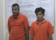 ‘Pak Ogah’ Manfaatkan Motor Tertinggal Saat Tawuran