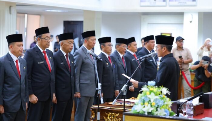 Lantik 12 Penjabat Eselon 2, Ratu Dewa Tekankan 5 Program Wali Kota dan Wakil Wali Kota