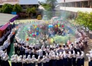 Kepsek SMP N 7 Palembang Lepas 396 Siswa