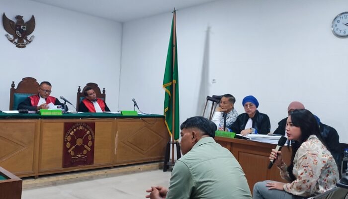 Hesti Istri Muda Deliar Kembali jadi Saksi Perkara Korupsi Disnakertrans Sumsel, Uang dalam 117 Amplop untuk Umroh