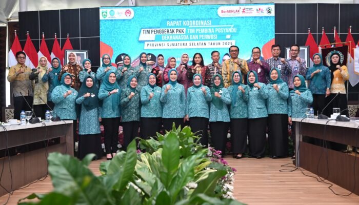 Buka Rakor TP PKK Sumsel, Tim Pembina Posyandu, Dekranasda dan Perwosi Sumsel, Feby Deru Tekankan Pentingnya Menyatukan Pandangan dan Persepsi