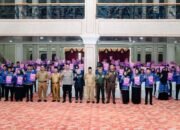 Bupati Musi Rawas Hj. Ratna Machmud Serahkan SK Pengangkatan PPPK Tahun 2024