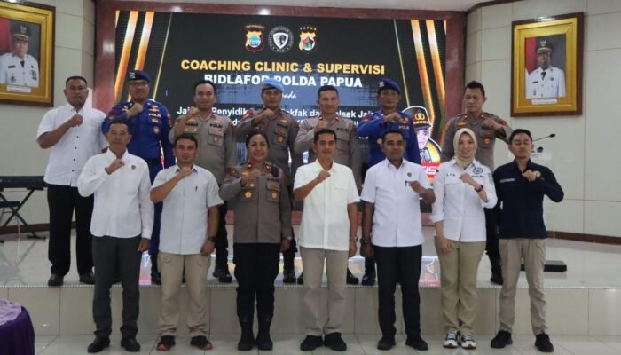 Tingkatkan Kemampuan Penyidik, Bidlabfor Polda Papua Coaching Clinic di Polres Fakfak