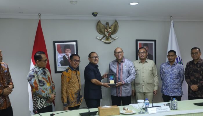 Gubernur Suhardi Duka Paparkan Lima Potensi Strategis Sulbar, Menteri Investasi Siap Fasilitasi