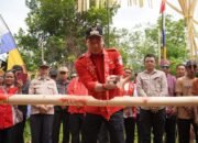 Bupati Kapuas Hulu Janji Bangun Jalan Ulak Pauk – Nanga Embaloh