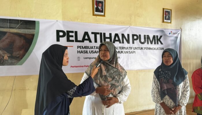 Dorong UMKM Naik Kelas, Pertamina Beri Pelatihan Pengolahan Pakan untuk Peternak Sapi