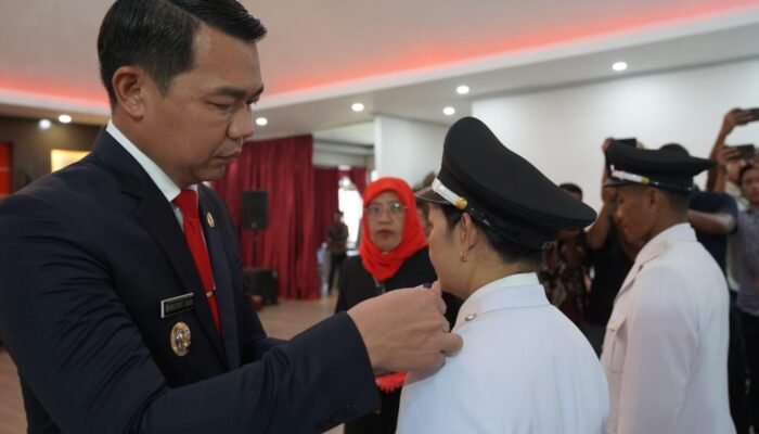 Pelantikan Kepala Desa Antar Waktu di Kapuas Hulu, Bupati Berharap Transparansi