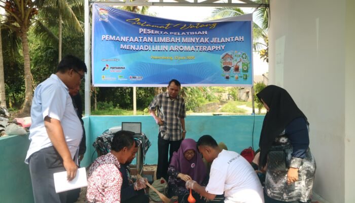 Pertamina Dorong Ekonomi Kreatif Melalui Program Daur Ulang Minyak Jelantah Menjadi Lilin Aromaterapi di Palembang