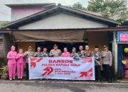 Hari Bhayangkara ke-79, Polres Kapuas Hulu Salurkan 60 Paket Bansos untuk Purnawirawan dan Warakawuri