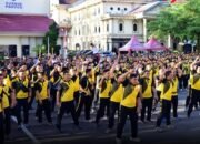 Polda Jambi Gelar Olahraga bersama Warga Sambut Hari Bhayangkara ke-79